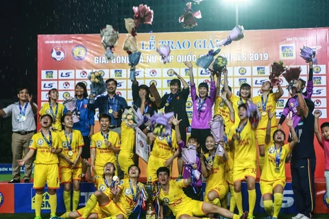 Đội Phong Phú Hà Nam đoạt cúp Quốc gia-Cúp LS 2019. (Ảnh: Trọng Đạt/TTXVN)