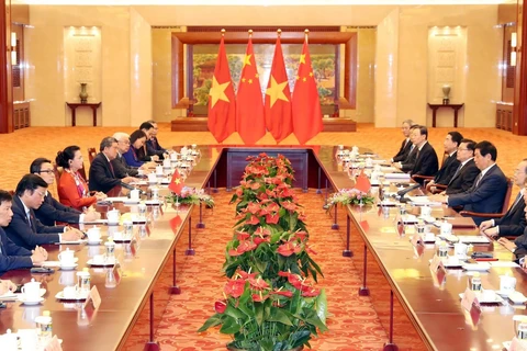 Chủ tịch Quốc hội Nguyễn Thị Kim Ngân hội đàm với Chủ tịch Nhân đại Trung Quốc Lật Chiến Thư. (Ảnh: Trọng Đức/TTXVN)