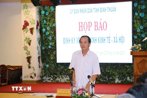 Ông Nguyễn Đức Hòa, Phó Chủ tịch Ủy ban Nhân dân tỉnh Bình Thuận phát biểu. (Ảnh: Hồng Hiếu/TTXVN)