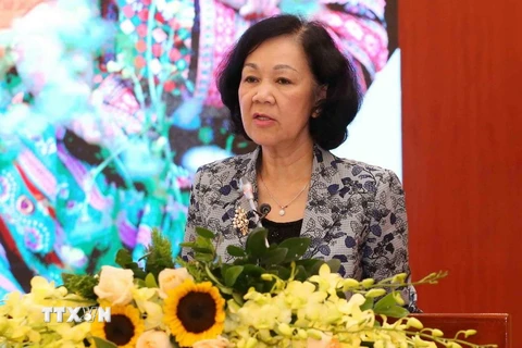 Bà Trương Thị Mai, Ủy viên Bộ Chính trị, Bí thư Trung ương Đảng, Trưởng Ban Dân vận Trung ương, Trưởng Ban Chỉ đạo Trung ương Tổng kết Nghị quyết 24-NQ/TW và Chỉ thị số 45-CT/TW phát biểu chỉ đạo Hội nghị. (Ảnh: Phương Hoa/TTXVN)