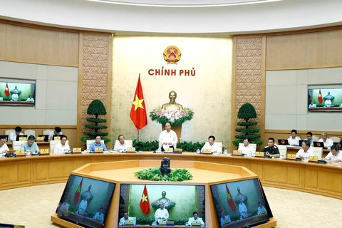 Thủ tướng Nguyễn Xuân Phúc chủ trì Phiên họp Chính phủ về chuyên đề xây dựng pháp luật. (Ảnh: Thống Nhất/TTXVN)
