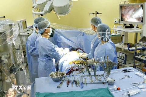 Bệnh viện Tim Hà Nội phẫu thuật tim mạch hơn 1.900 ca/năm. (Ảnh: Dương Ngọc/TTXVN)