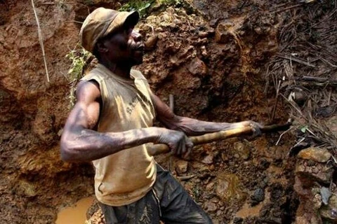 Công nhân mỏ ở Cộng hòa Dân chủ Congo. (Nguồn: AP)