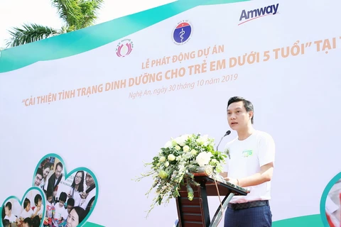 Ông Nguyễn Phương Sơn, Giám đốc Đối ngoại Amway Việt Nam phát biểu tại lễ khởi động dự án. (Nguồn: Vietnam+)