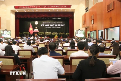 Phiên khai mạc Kỳ họp lần thứ 17 của HĐND Thành phố Hồ Chí Minh khóa IX. (Ảnh: Hứa Chung/TTXVN)