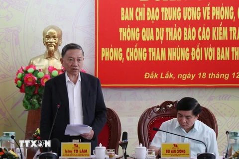 Đại tướng Tô Lâm, Ủy viên Bộ Chính trị, Bộ trưởng Bộ Công an phát biểu tại buổi làm việc. (Ảnh: Tuấn Anh/TTXVN)