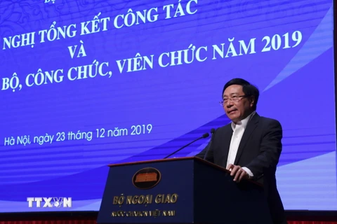 Phó Thủ tướng, Bộ trưởng Bộ Ngoại giao Phạm Bình Minh phát biểu kết luận. (Ảnh: Lâm Khánh/TTXVN)