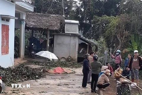 Hiện trường vụ xảy ra trọng án tại xóm Lương Bình, xã Sơn Phú, huyện Định Hóa, tỉnh Thái Nguyên. (Ảnh: TTXVN)