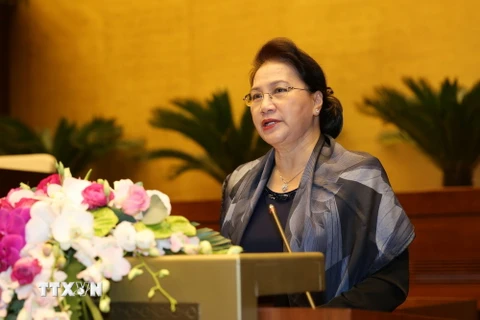 Chủ tịch Quốc hội Nguyễn Thị Kim Ngân chúc Tết nguyên lãnh đạo, cán bộ, viên chức cơ quan Quốc hội đã nghỉ công tác. (Ảnh: Dương Giang/TTXVN)