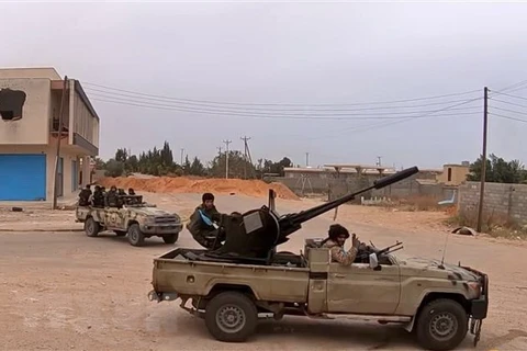 Lực lượng tự xưng Quân đội Quốc gia Libya (LNA) tại Tripoli, Libya. (Ảnh: AFP/TTXVN)