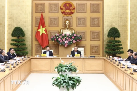 Phó Thủ tướng Thường trực Trương Hòa Bình, Trưởng Ban Chỉ đạo phòng, chống rửa tiền chủ trì cuộc họp. (Ảnh: Văn Điệp/TTXVN)