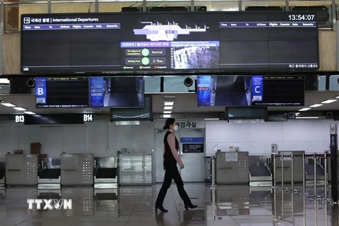 Cảnh vắng vẻ tại sân bay quốc tế Gimpo, phía tây thủ đô Seoul, Hàn Quốc ngày 12/3/2020, trong bối cảnh dịch COVID-19 lan rộng. (Ảnh: Yonhap/TTXVN)
