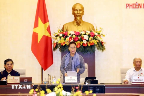 Chủ tịch Quốc hội Nguyễn Thị Kim Ngân chủ trì và phát biểu khai mạc Phiên họp thứ 45 Ủy ban Thường vụ Quốc hội. (Ảnh: Trọng Đức/TTXVN)