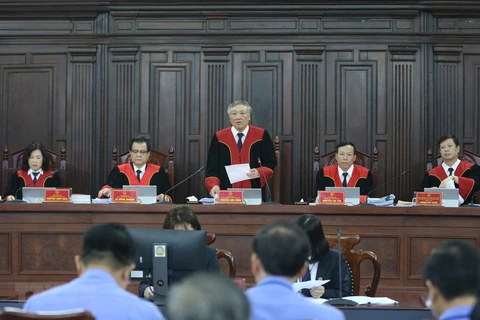 Chánh án Tòa án Nhân dân Tối cao Nguyễn Hòa Bình, Chủ tọa phiên tòa. (Ảnh: Doãn Tấn/TTXVN)