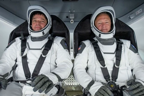 Nhà du hành Bob Behnken (trái) và Doug Hurley. (Nguồn: Space X)