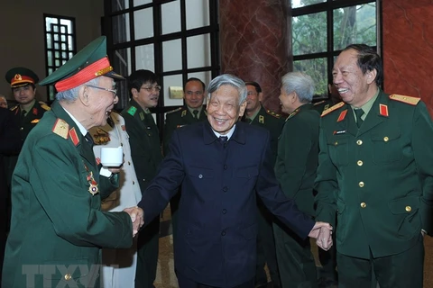 Nguyên Tổng Bí thư Lê Khả Phiêu tại buổi gặp mặt các đại biểu là cán bộ cao cấp quân đội đã nghỉ hưu, nghỉ công tác trên địa bàn thủ đô Hà Nội, do Quân ủy Trung ương-Bộ Quốc phòng tổ chức, ngày 30/1/2016. (Ảnh: Trọng Đức/TTXVN)