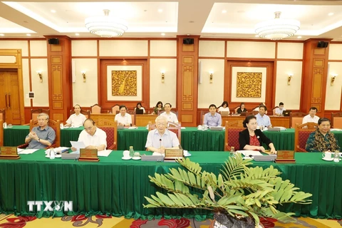 Tổng Bí thư, Chủ tịch nước Nguyễn Phú Trọng phát biểu chỉ đạo tại buổi làm việc với Ban Thường vụ Thành ủy Thành phố Hồ Chí Minh. (Ảnh: Trí Dũng/TTXVN)
