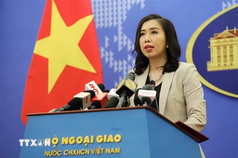 Người phát ngôn Bộ Ngoại giao Lê Thị Thu Hằng chủ trì họp báo thường kỳ tháng 9/2020. (Ảnh: Lâm Khánh/TTXVN)