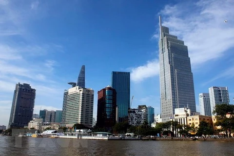 Một góc trung tâm quận 1, Thành phố Hồ Chí Minh - đầu tàu kinh tế của cả nước. (Ảnh: Hoàng Hải/TTXVN)