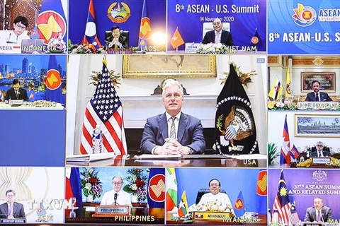 Lãnh đạo các nước ASEAN, Mỹ tham dự hội nghị trực tuyến. (Ảnh: Thống Nhất/TTXVN)