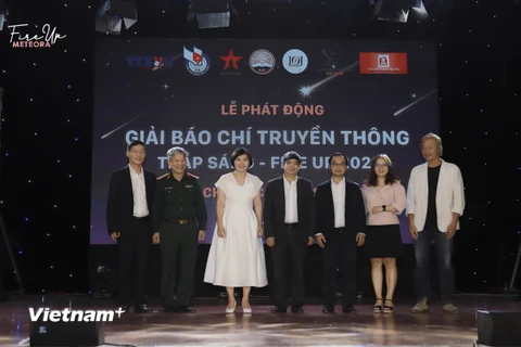 Các đại biểu tại lễ phát động Giải báo chí-truyền thông Thắp sáng. (Nguồn: Vietnam+)