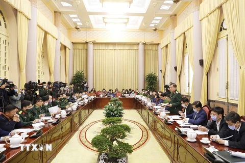Quang cảnh họp báo công bố 7 Luật đã được Quốc hội thông qua tại Kỳ họp thứ 10. (Ảnh: Dương Giang/TTXVN)