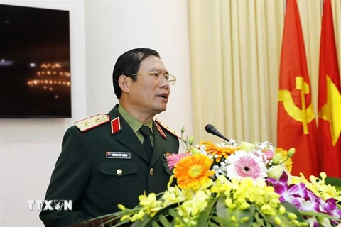 Trung tướng Nguyễn Tân Cương, Thứ trưởng Bộ Quốc phòng chủ trì hội nghị. (Ảnh: Dương Giang/TTXVN)