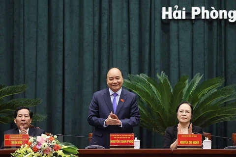 Thủ tướng Nguyễn Xuân Phúc phát biểu tại buổi tiếp xúc cử tri. (Ảnh: Thống Nhất/TTXVN