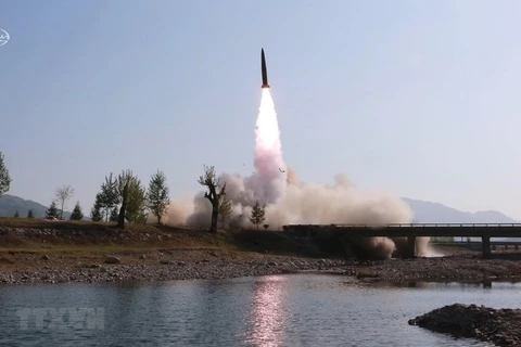 Một vụ phóng tên lửa của Triều Tiên. (Ảnh: Yonhap/TTXVN)