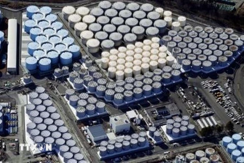 Các bể chứa nước thải đã qua xử lý tại nhà máy điện hạt nhân Fukushima Daiichi ở tỉnh Fukushima, Nhật Bản, ngày 13/2/2021. (Nguồn: Kyodo/TTXVN)