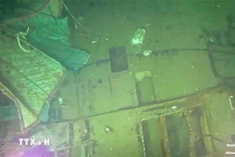 Mảnh vỡ tàu ngầm bị chìm KRI Nanggala-402 được tìm thấy dưới độ sâu 838m ở vùng biển ngoài khơi đảo Bali, Indonesia, ngày 25/4/2021. (Ảnh: THX/TTXVN)