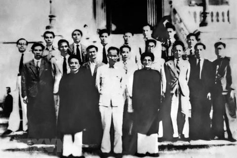 Chính phủ nước Việt Nam Dân chủ Cộng hòa được Quốc hội khóa I, kỳ họp thứ hai (28/10-9/11/1946) bầu ra. (Nguồn: Tư liệu TTXVN)