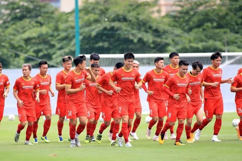 Đội tuyển Việt Nam tập luyện tích cực trước ngày bay sang UAE tham dự Vòng loại thứ 2 World Cup 2022. (Nguồn: VFF)