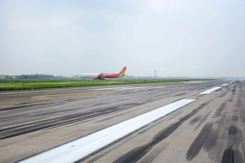 Một đường cất hạ cánh ở Sân bay quốc tế Nội Bài. (Ảnh: Vietnam+)