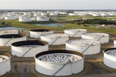 Bể chứa dầu tại Cushing, Oklahoma, Mỹ. (Nguồn: AFP/TTXVN)