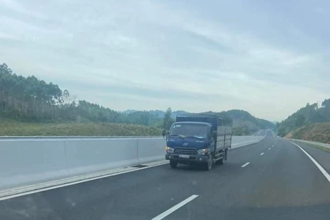 Chiếc xe tải do tài xế H điều khiển đi ngược chiều trên cao tốc Bắc Giang-Lạng Sơn. (Ảnh: Cục Cảnh sát giao thông)