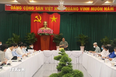 Thủ tướng Phạm Minh Chính phát biểu chỉ đạo tại buổi làm việc với tỉnh Đồng Nai. (Ảnh: Công Phong/TTXVN)