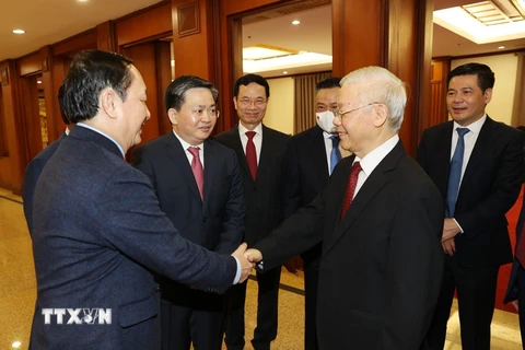 Tổng Bí thư Nguyễn Phú Trọng cùng các lãnh đạo Đảng, Nhà nước và các đại biểu dự Hội nghị. (Ảnh: Trí Dũng/TTXVN)