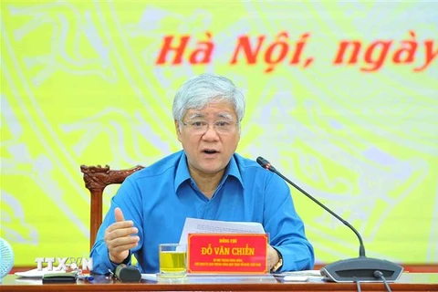 Chủ tịch Ủy ban Trung ương Mặt trận Tổ quốc Việt Nam Đỗ Văn Chiến chủ trì cuộc họp. (Ảnh: Minh Đức/TTXVN)