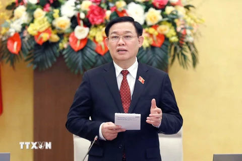 Chủ tịch Quốc hội Vương Đình Huệ phát biểu kết luận Hội nghị. (Ảnh: Doãn Tấn/TTXVN)