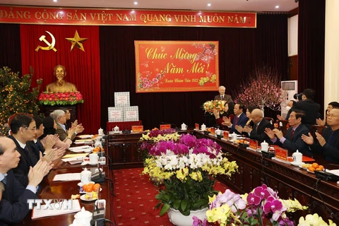 Tổng Bí thư Nguyễn Phú Trọng chúc Tết Đảng bộ, chính quyền và nhân dân tỉnh Bắc Ninh. (Ảnh: Trí Dũng/TTXVN)