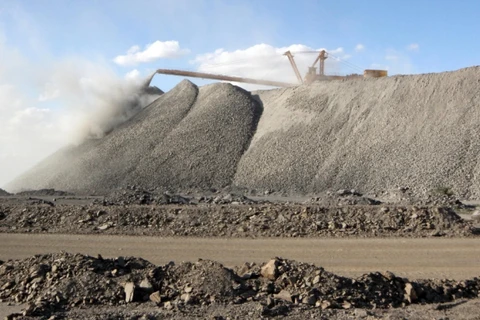 Một chiếc máy chiết xuất vật liệu đất hiếm tại mỏ Bayan Obo ở Nội Mông, Trung Quốc. (Ảnh: Reuters)