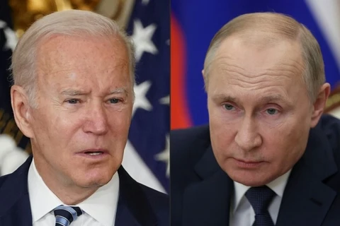 Tổng thống Mỹ Joe Biden (trái) và Tổng thống Nga Vladimir Putin. (Ảnh: AFP)