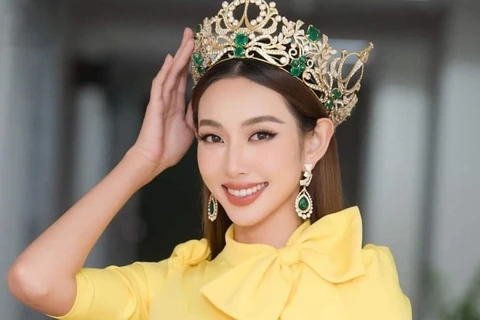 Hoa hậu Hòa bình Quốc tế Nguyễn Thúc Thùy Tiên là một trong số các gương mặt trẻ tiêu biểu được nhận bằng khen. 