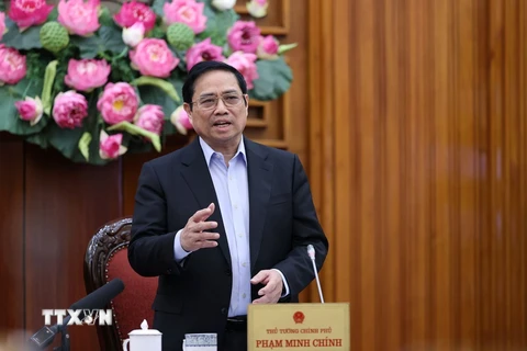 Thủ tướng Phạm Minh Chính kết luận cuộc họp về đảm bảo cung ứng điện cho sản xuất và sinh hoạt năm 2022. (Ảnh: Dương Giang/TTXVN)