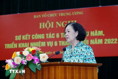 Bà Trương Thị Mai, Ủy viên Bộ Chính trị, Bí thư Trung ương Đảng, Trưởng Ban Tổ chức Trung ương phát biểu chỉ đạo Hội nghị. (Ảnh: Phương Hoa/TTXVN)