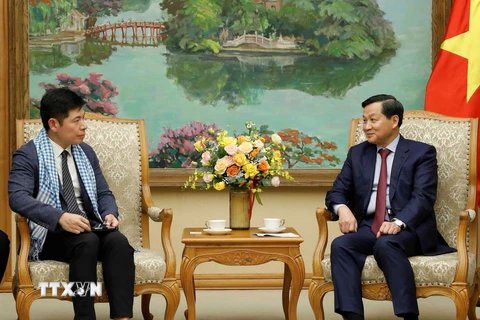 Phó Thủ tướng Lê Minh Khái tiếp Tổng Giám đốc kiêm đồng sáng lập Tập đoàn Grab toàn cầu Anthony Tan. (Ảnh: An Đăng/TTXVN)