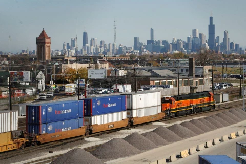 Một đoàn tàu chở hàng hóa ở Chicago, Mỹ. (Nguồn: Reuters)
