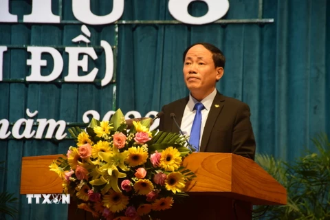 Tân Chủ tịch Ủy ban Nhân dân tỉnh Bình Định Phạm Anh Tuấn phát biểu. (Ảnh: Sỹ Thắng/TTXVN)