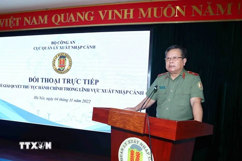 Thiếu tướng Phạm Đăng Khoa, Cục trưởng Cục Quản lý xuất nhập cảnh, Bộ Công an phát biểu. (Ảnh: Phạm Kiên/TTXVN)